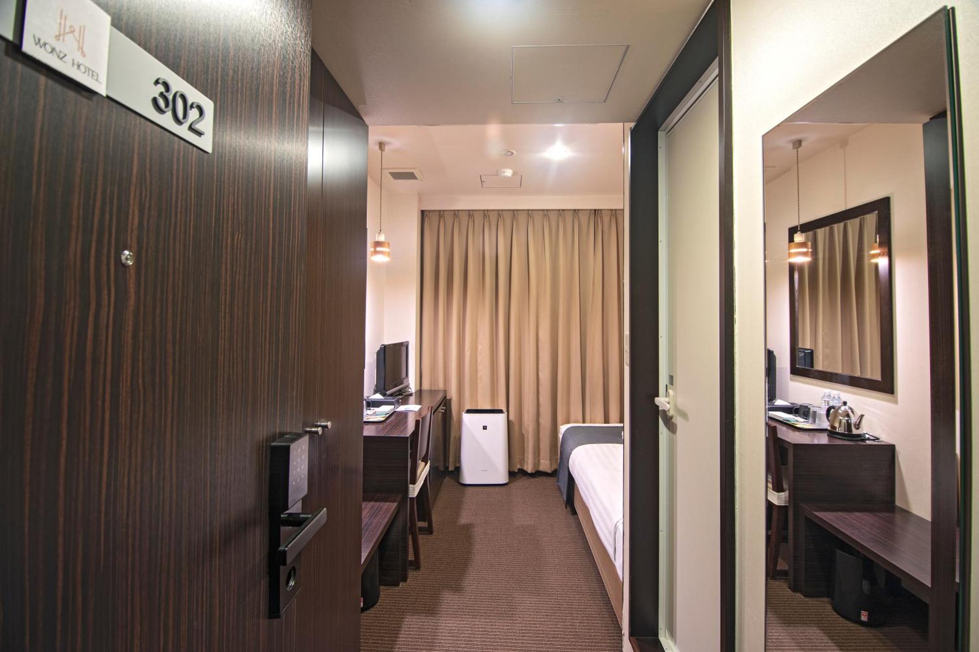 Wonz Hotel Self-Check-In Osaka Dış mekan fotoğraf